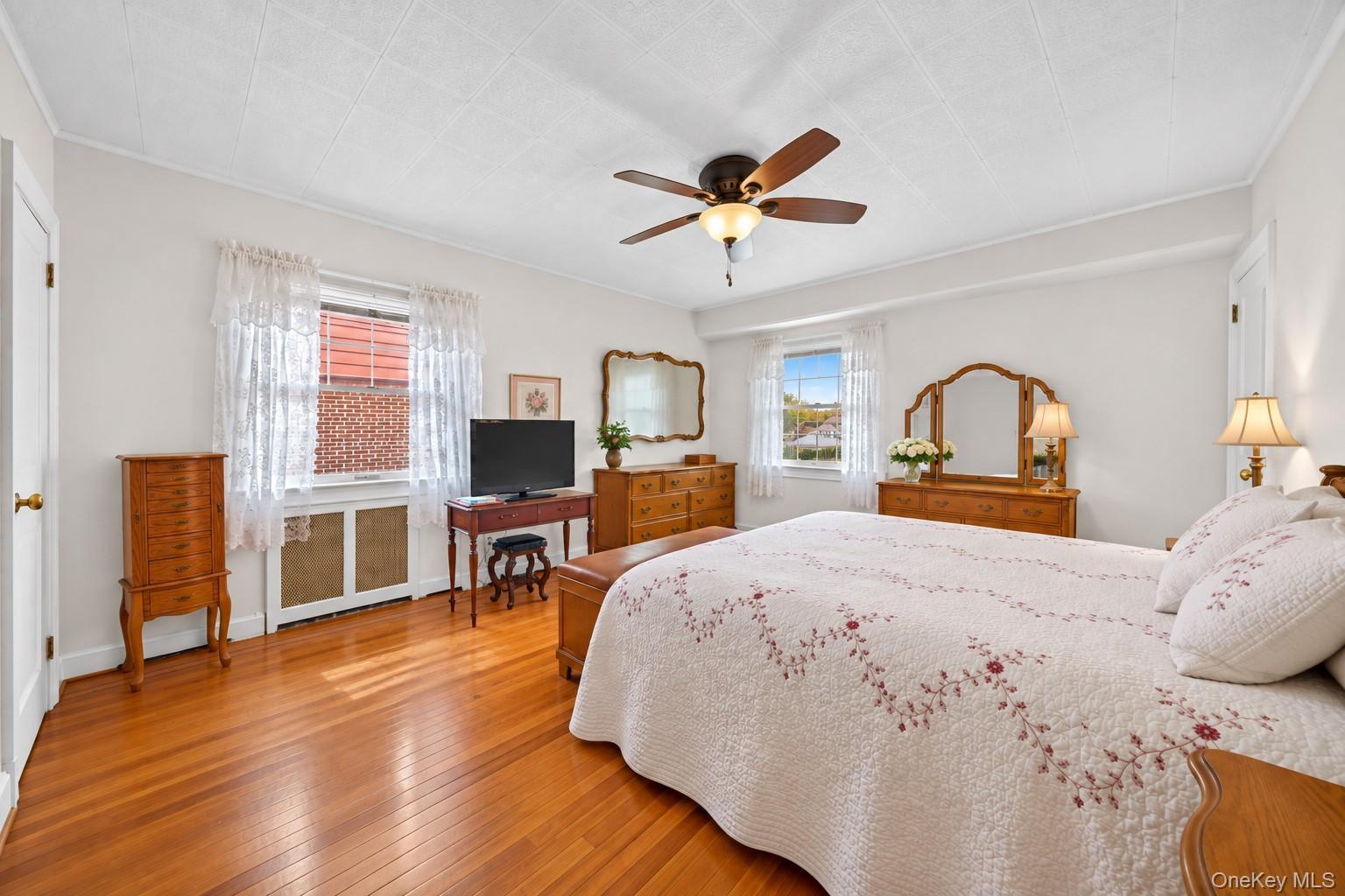 Single Family 46th Avenue Queens, NY 11358, MLS-1055278-12