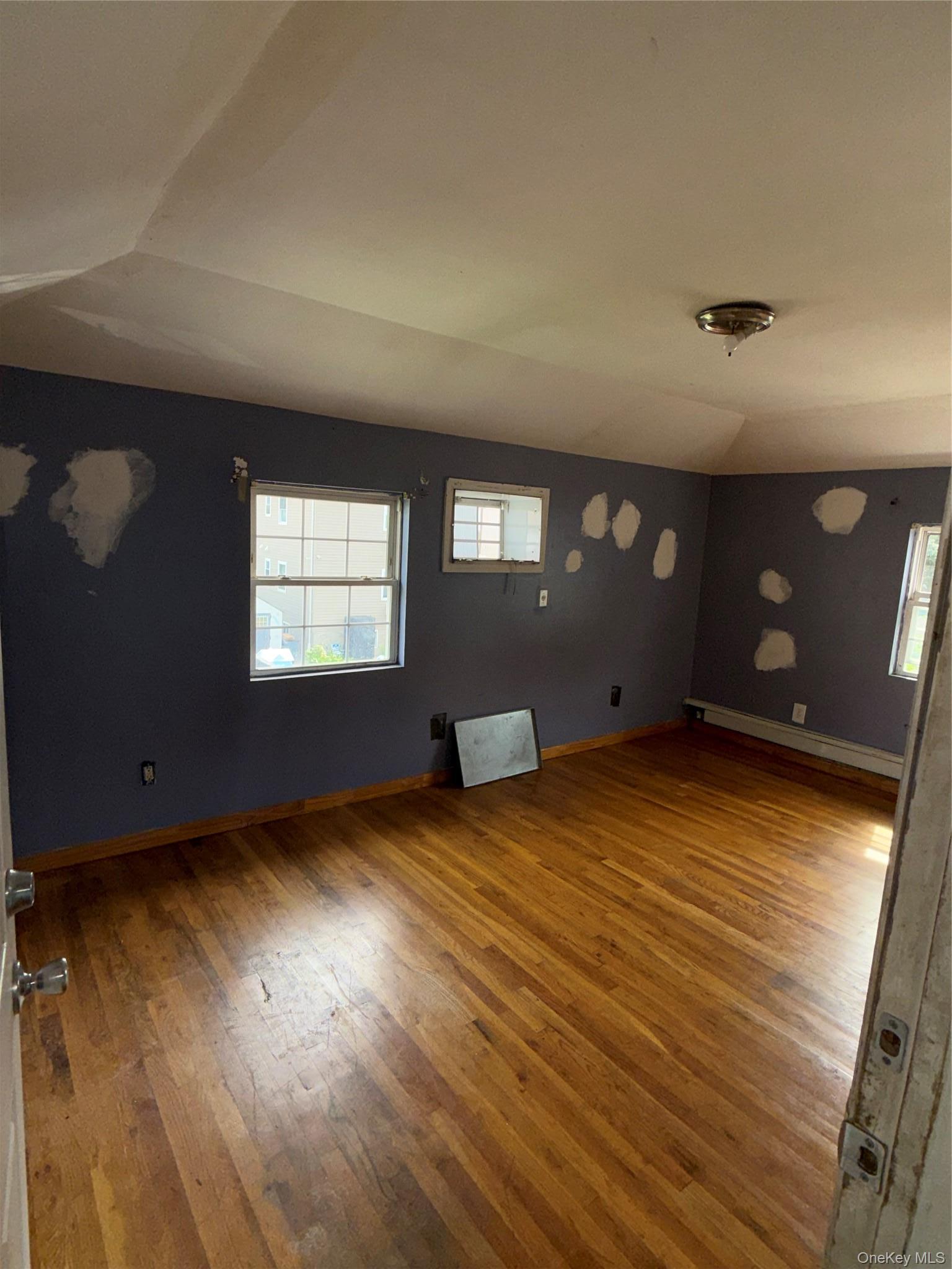 Single Family 222nd Street  Queens, NY 11413, MLS-1055298-10