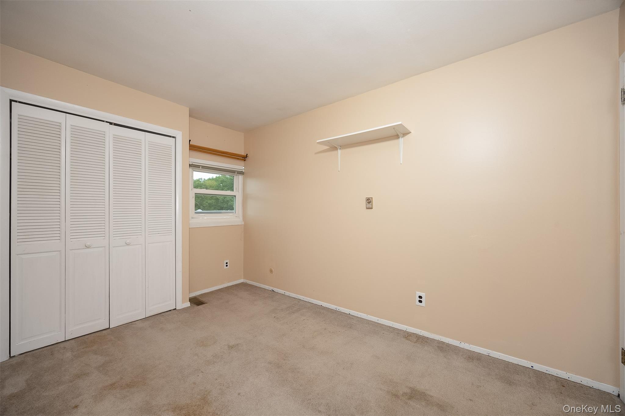 Single Family Boxwood Court Dutchess County, NY 12601, MLS-1055305-15