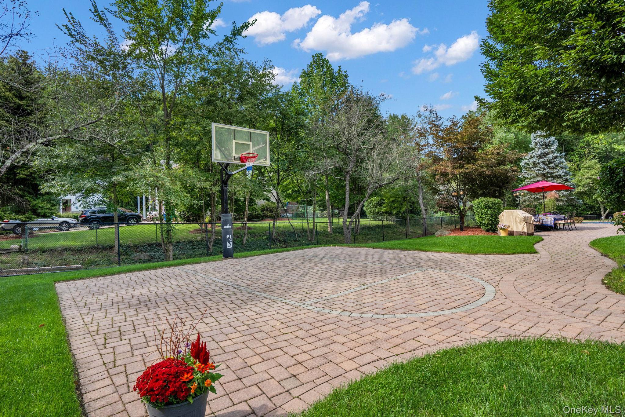 Single Family S Pascack Road Rockland County, NY 10977, MLS-1055329-29