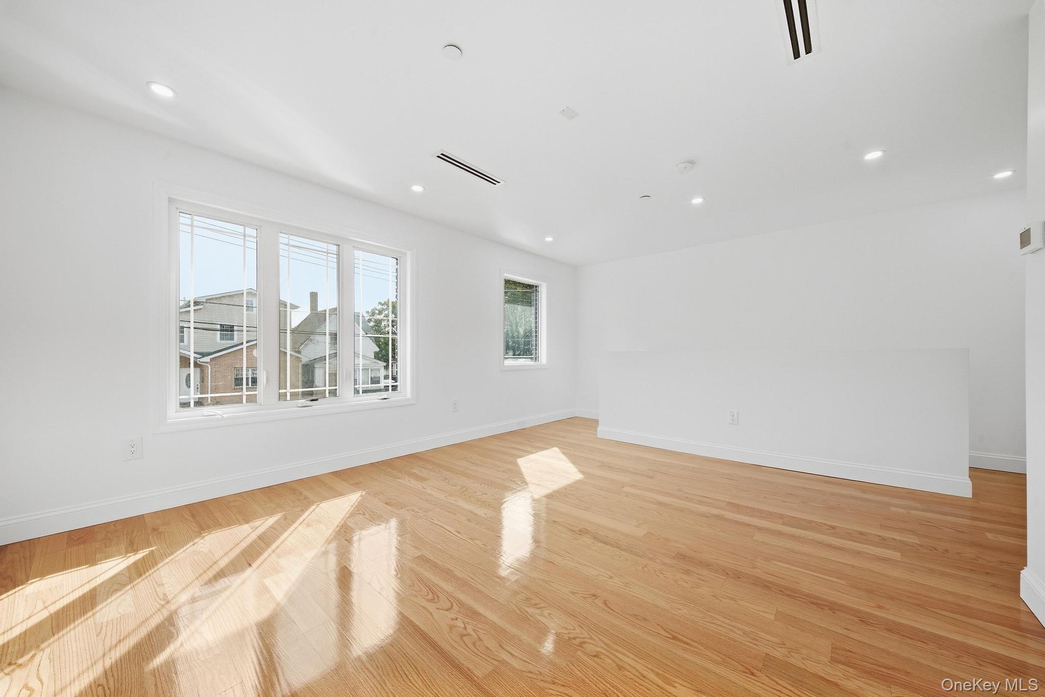 Single Family 135 Street Queens, NY 11420, MLS-1055359-17