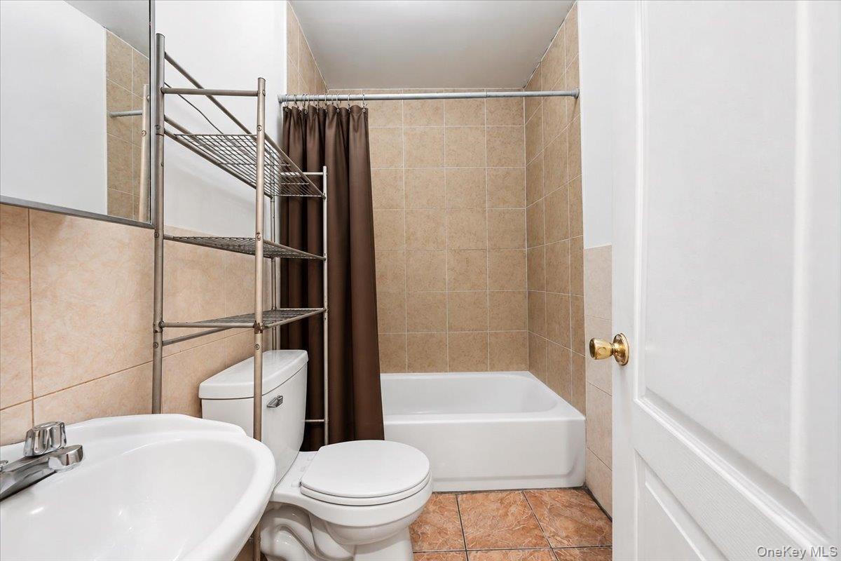 Single Family Arthur Avenue  Bronx, NY 10457, MLS-1055372-8