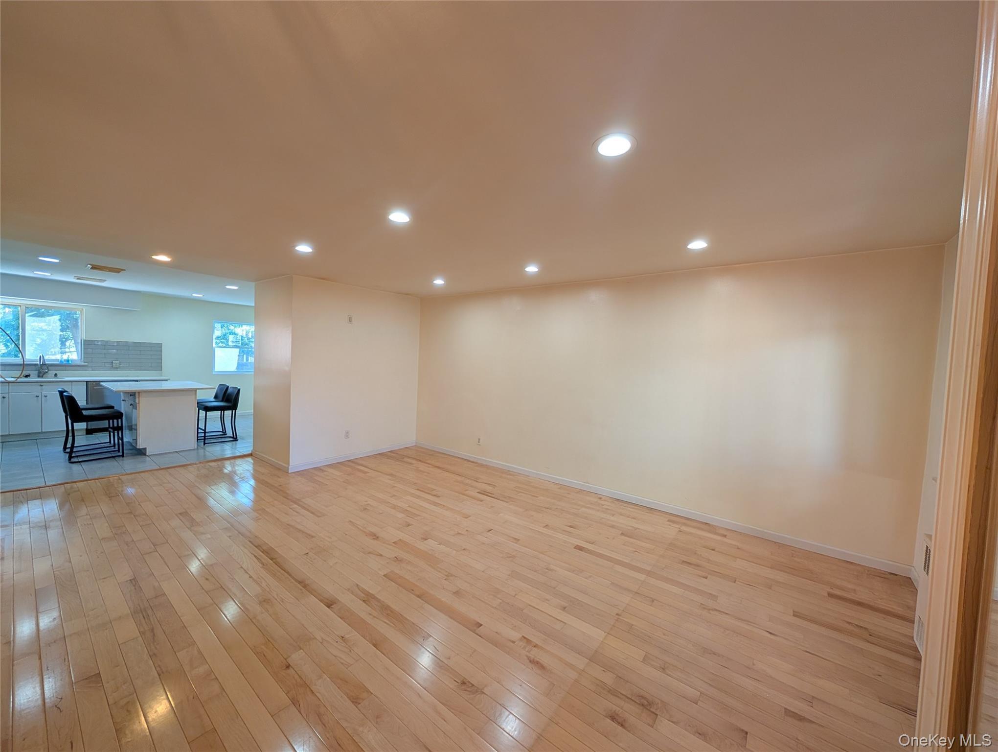 Single Family 77th Road Queens, NY 11367, MLS-1055417-2