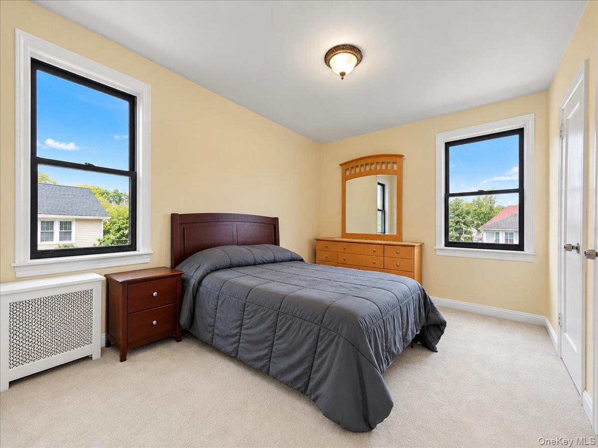 Single Family 181st Street  Queens, NY 11366, MLS-1055421-26
