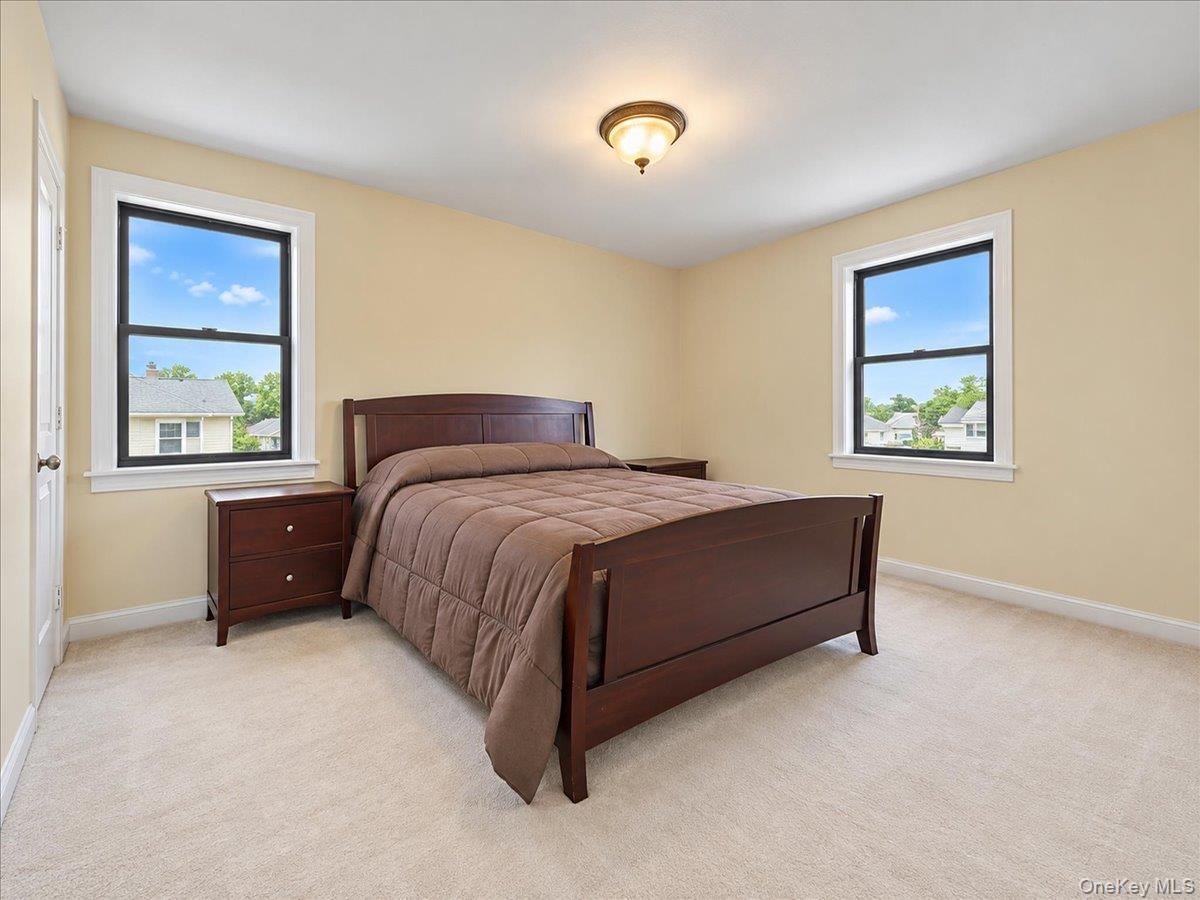 Single Family 181st Street  Queens, NY 11366, MLS-1055421-28