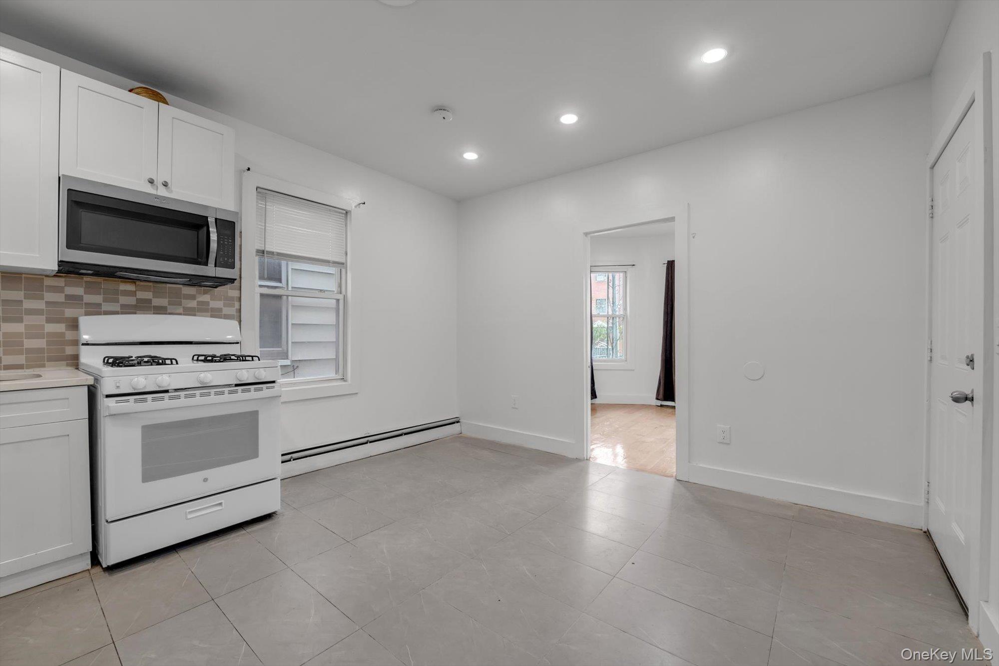 Single Family 105 St  Queens, NY 11369, MLS-1055447-4