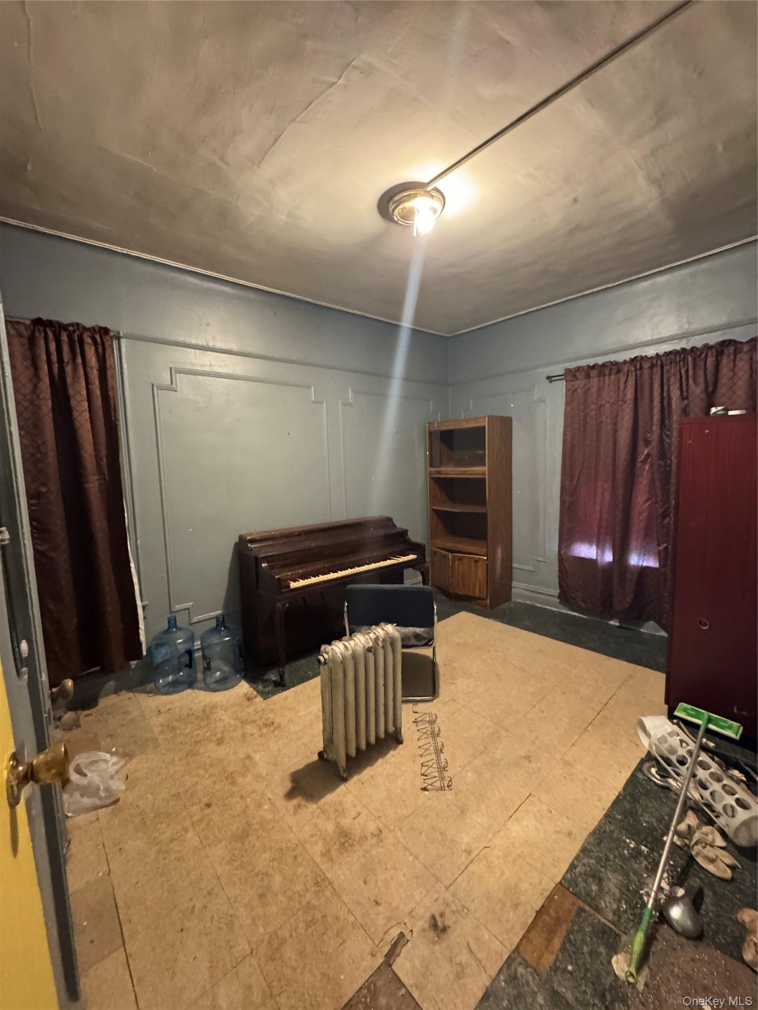 Single Family Baker Avenue Bronx, NY 10460, MLS-1055508-10
