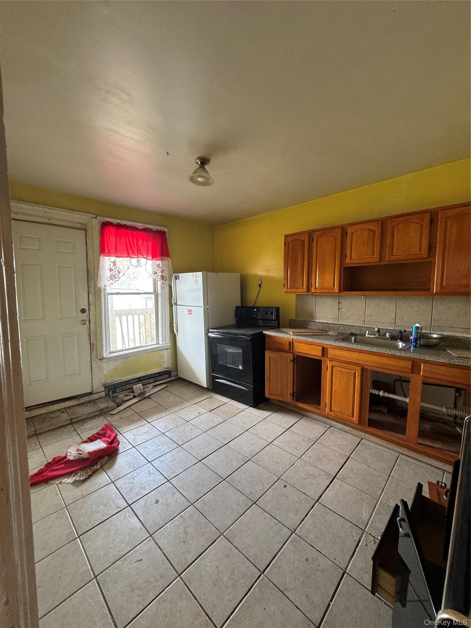 Single Family Baker Avenue Bronx, NY 10460, MLS-1055508-19