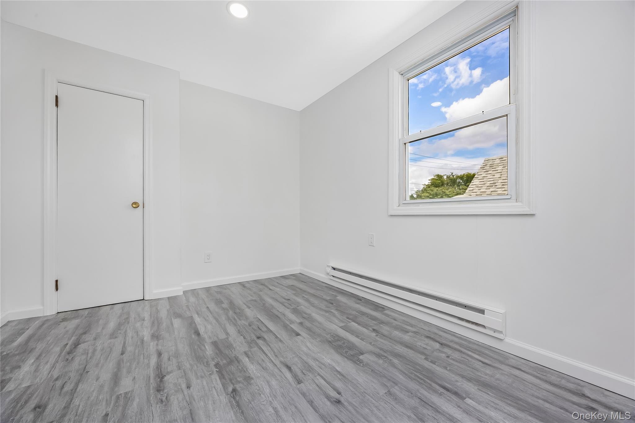 Single Family 120th Avenue Queens, NY 11412, MLS-1055515-8