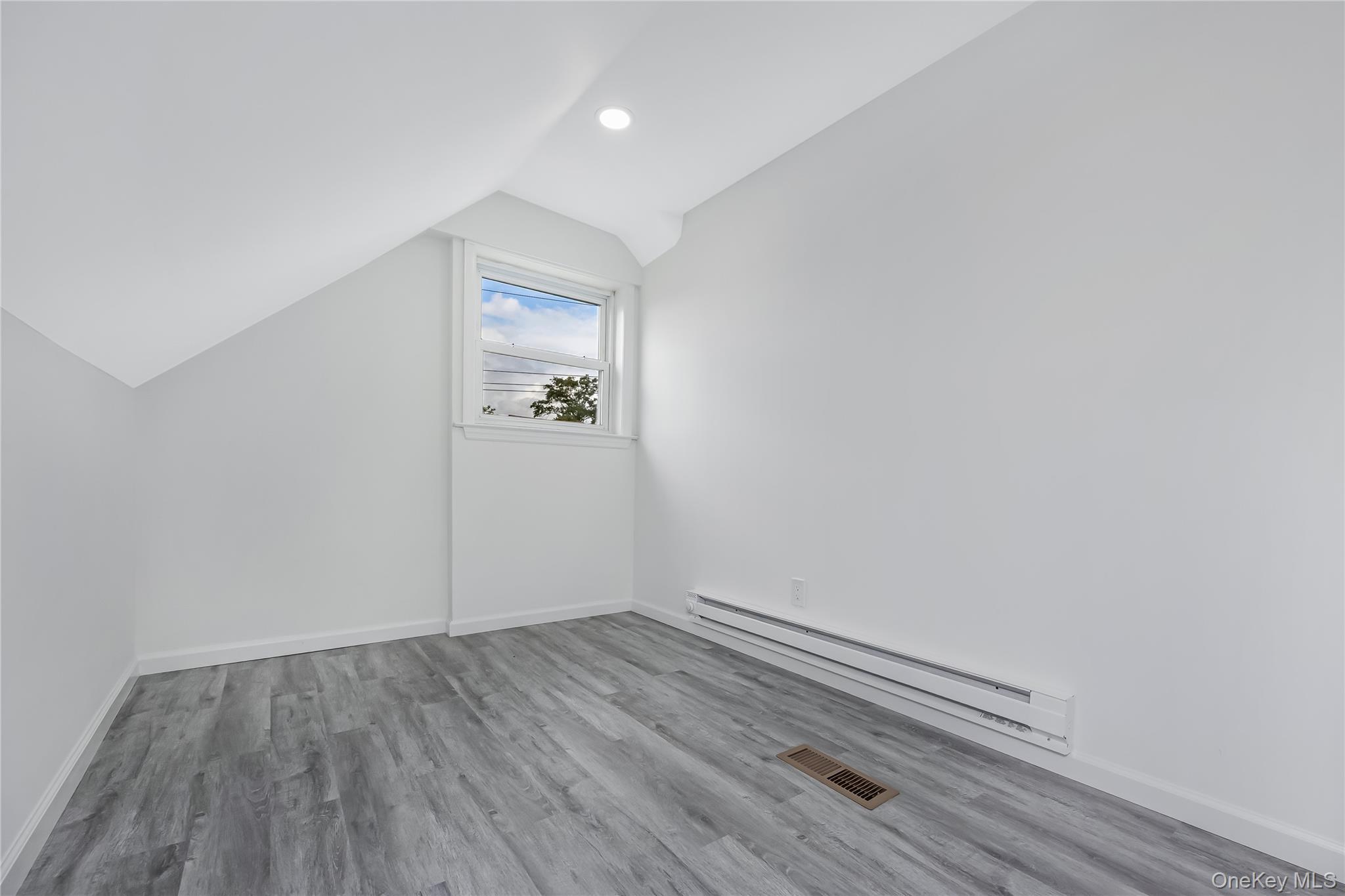 Single Family 120th Avenue Queens, NY 11412, MLS-1055515-9