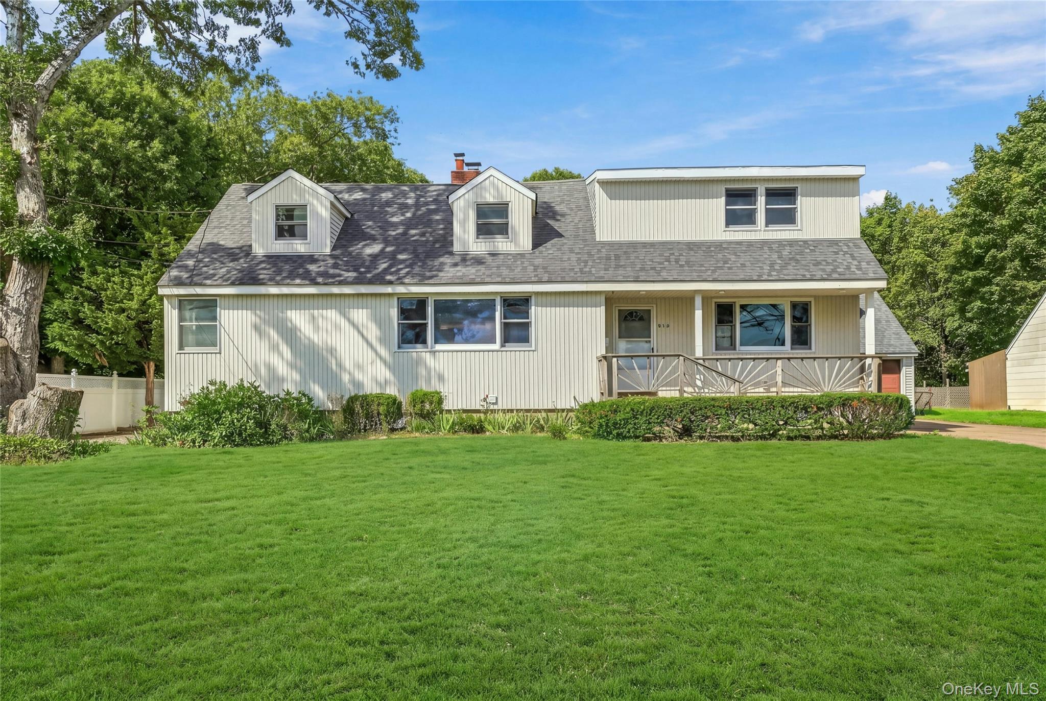 Single Family Tooker Avenue  Suffolk County, NY 11704, MLS-1055529-2