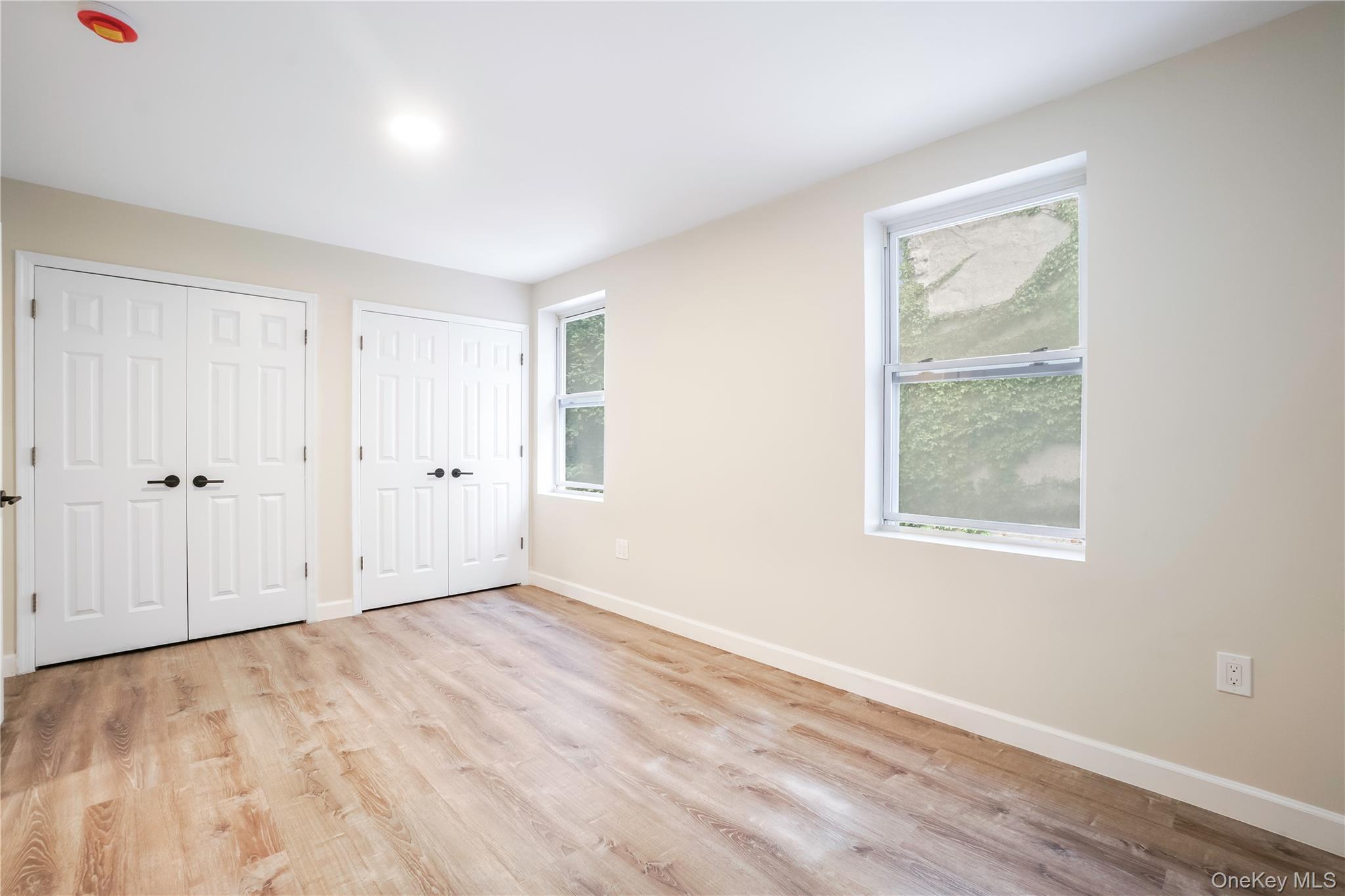 Single Family Oak Terrace Bronx, NY 10454, MLS-1055541-12