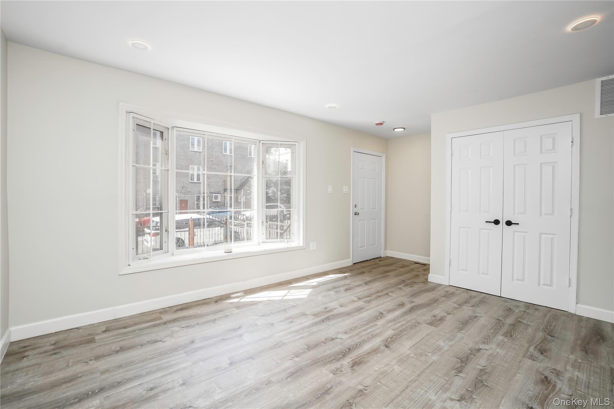 Single Family Oak Terrace Bronx, NY 10454, MLS-1055541-2
