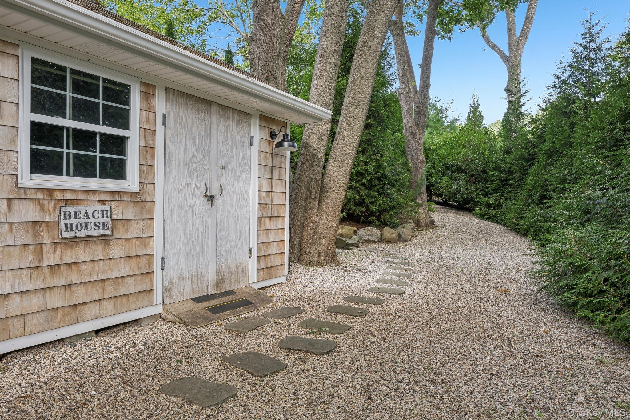 Single Family Andiron Lane  Suffolk County, NY 11719, MLS-1055571-39