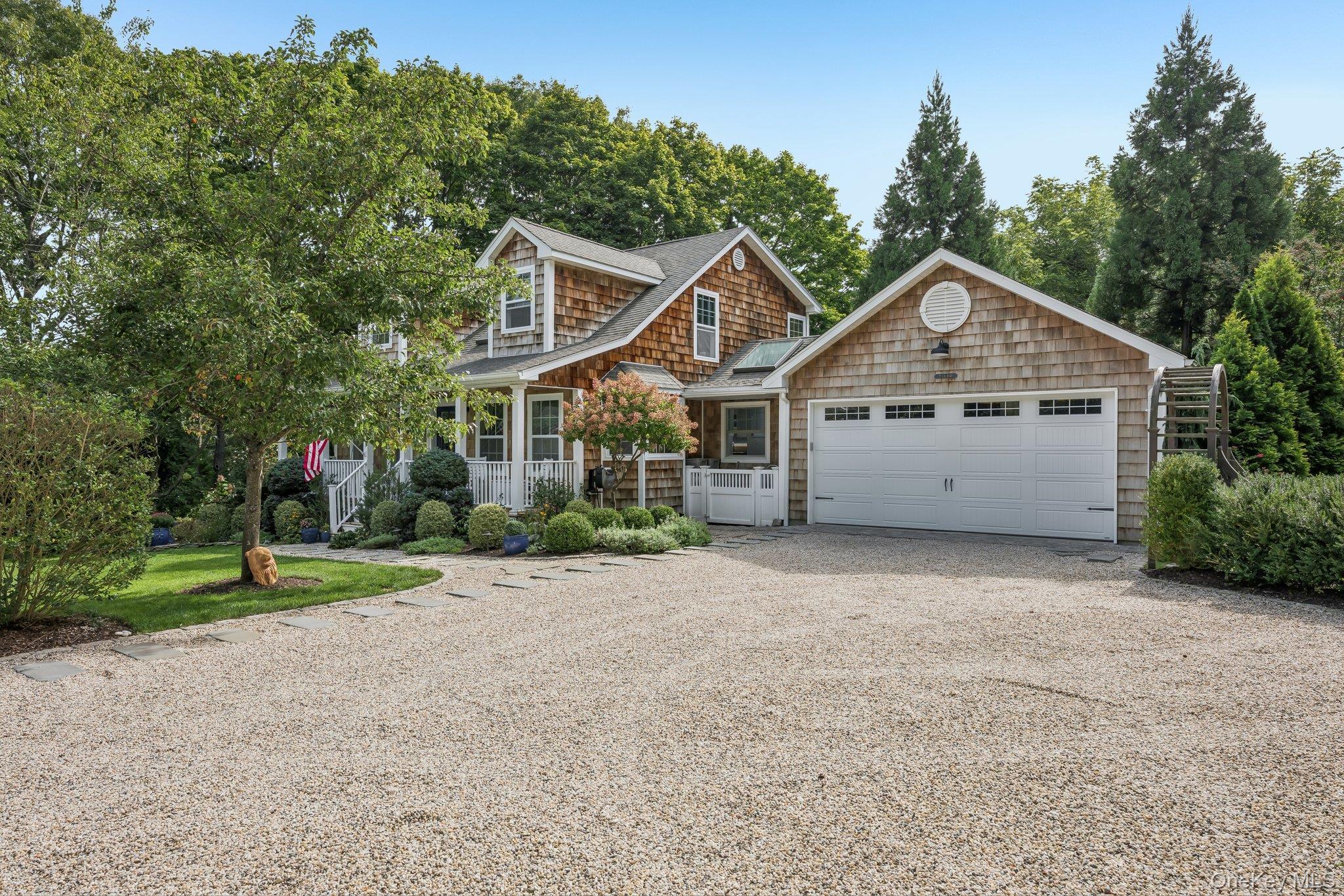 Single Family Andiron Lane  Suffolk County, NY 11719, MLS-1055571-40