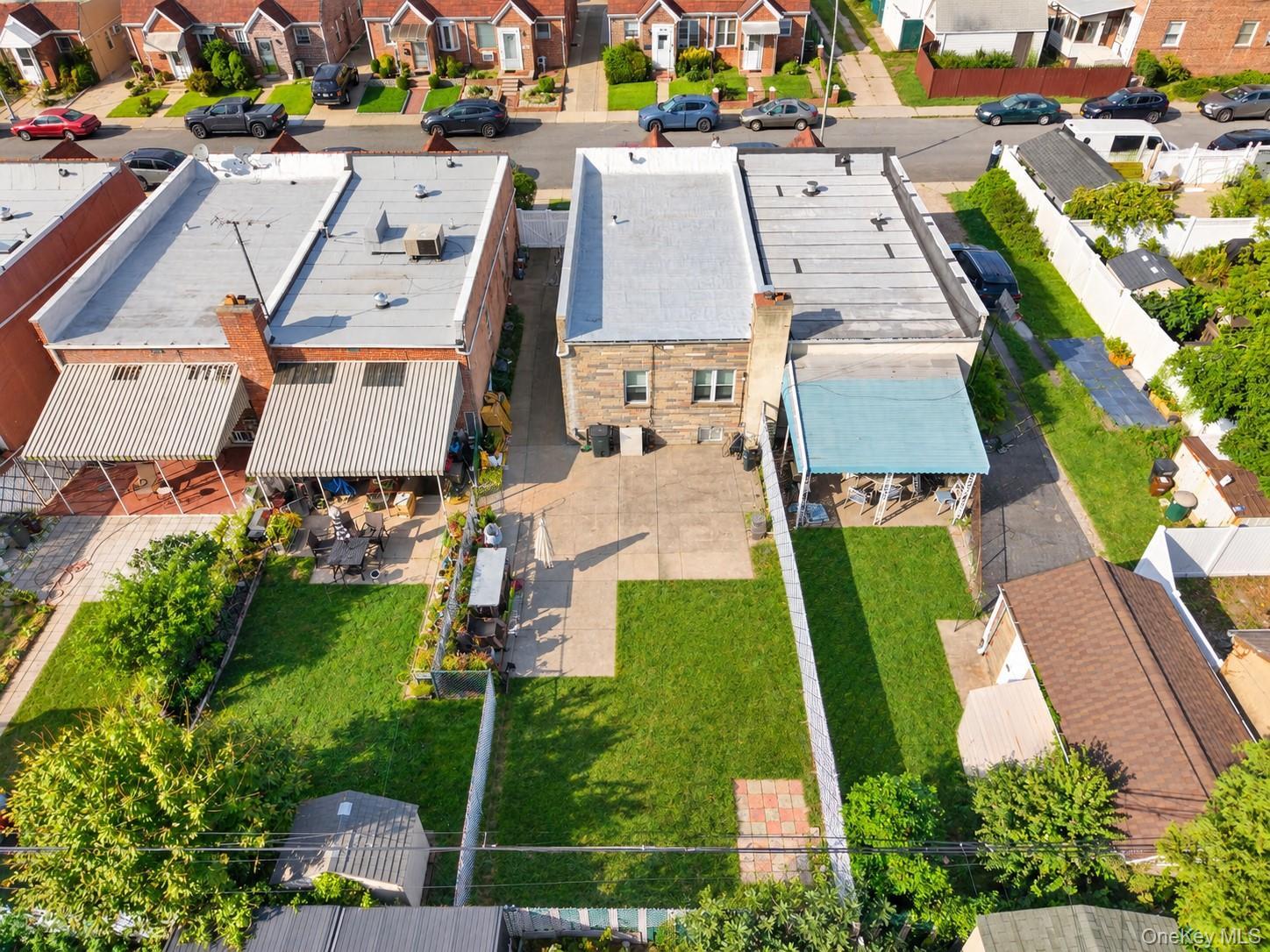 Single Family 24th Avenue Queens, NY 11357, MLS-1055625-15