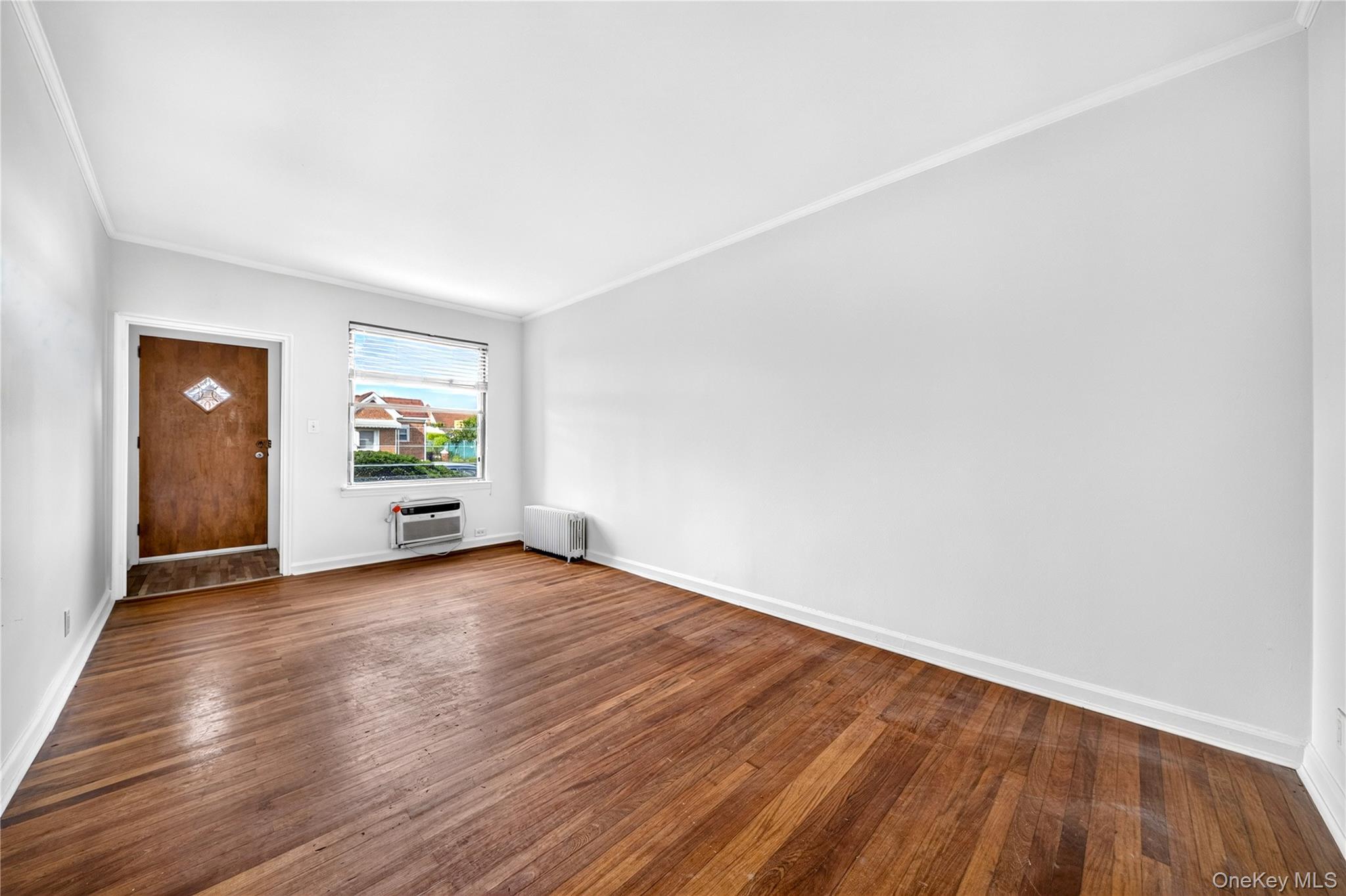 Single Family 24th Avenue Queens, NY 11357, MLS-1055625-2