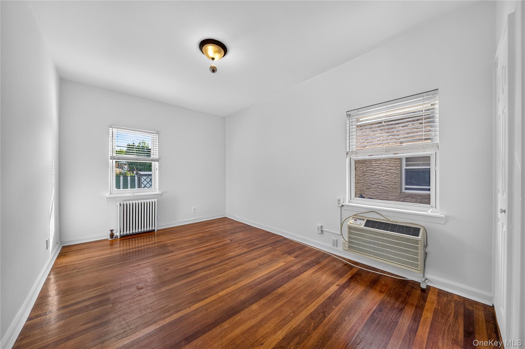 Single Family 24th Avenue Queens, NY 11357, MLS-1055625-6