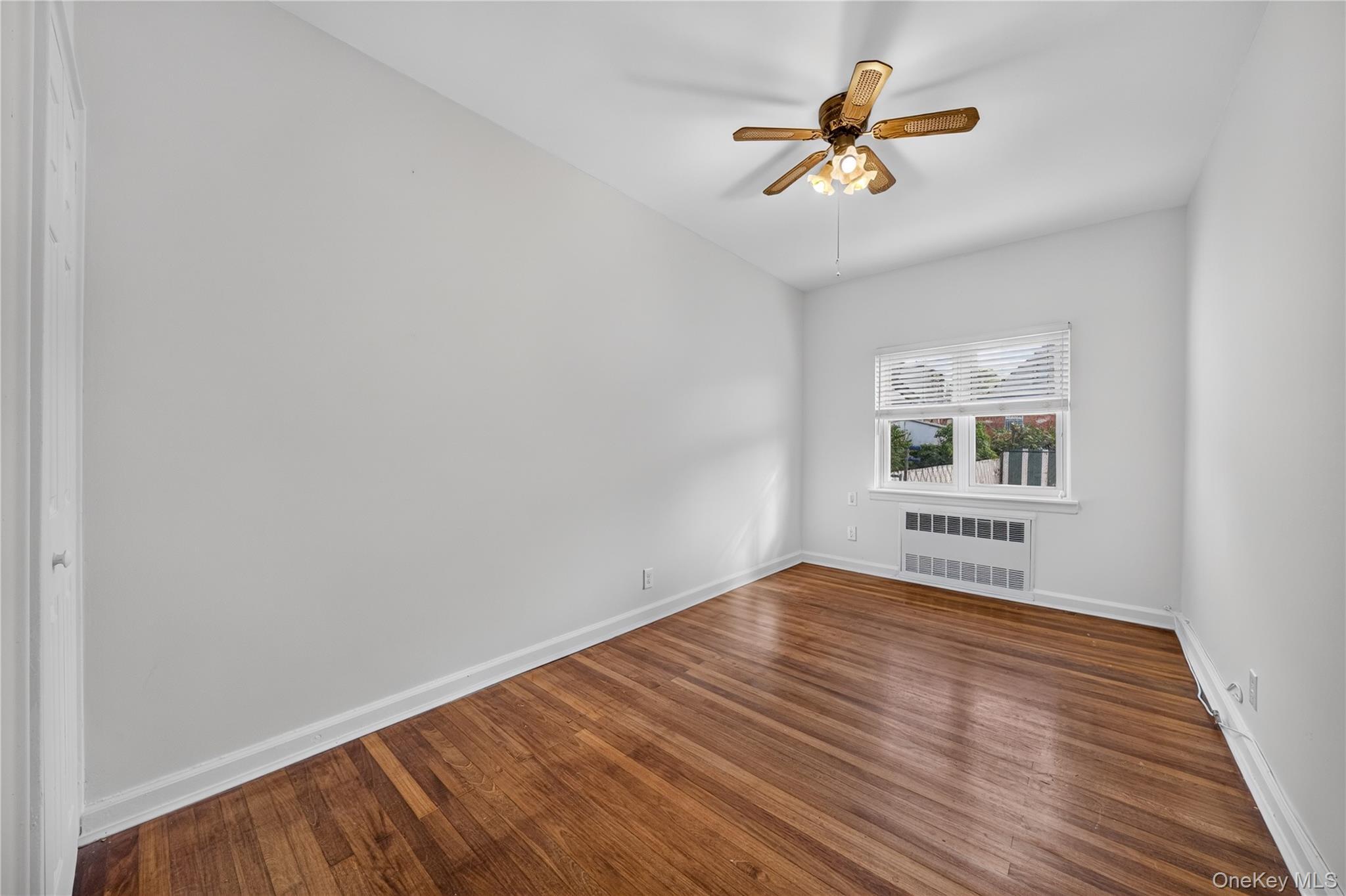 Single Family 24th Avenue Queens, NY 11357, MLS-1055625-7