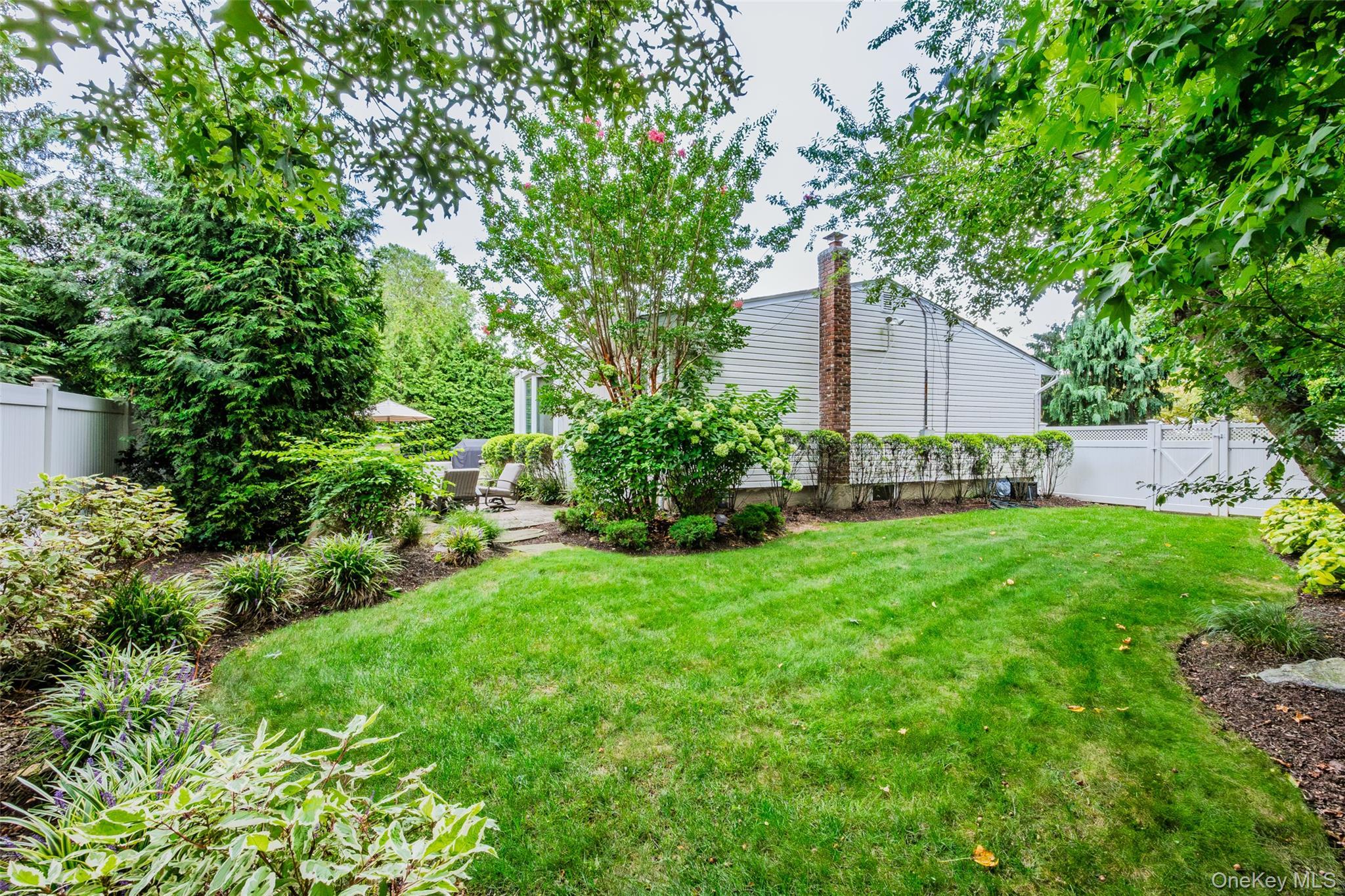 Single Family Julian Lane Nassau County, NY 11566, MLS-1055630-44