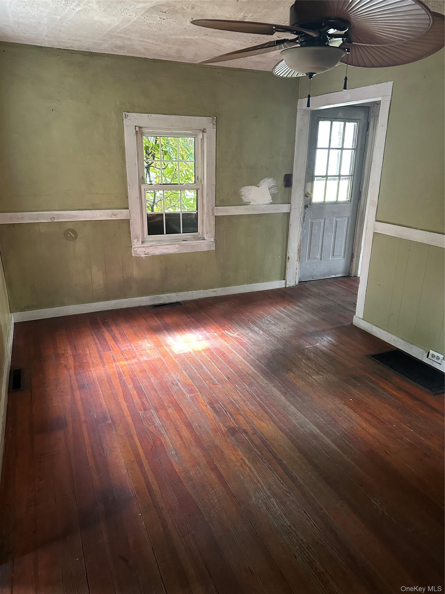 Single Family Mccune Place  Sullivan County, NY 12790, MLS-1055659-9