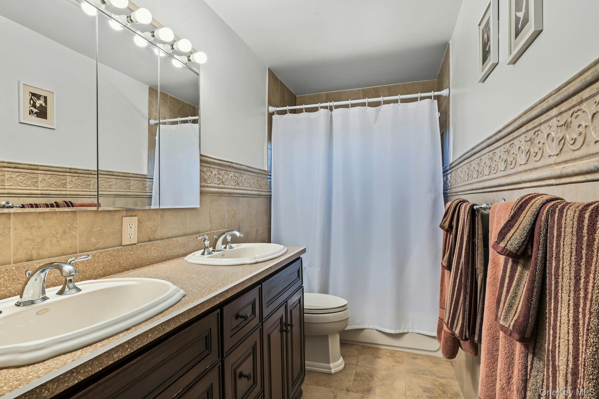 Single Family Layton Lane  Suffolk County, NY 11720, MLS-1055661-38