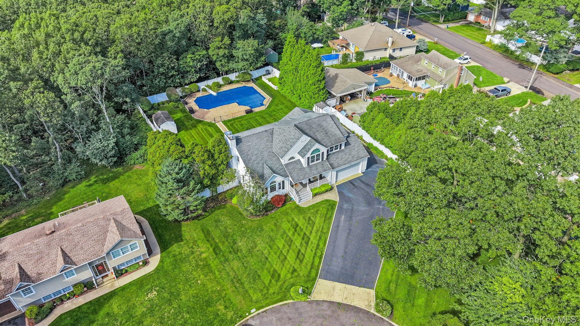 Single Family Layton Lane  Suffolk County, NY 11720, MLS-1055661-44