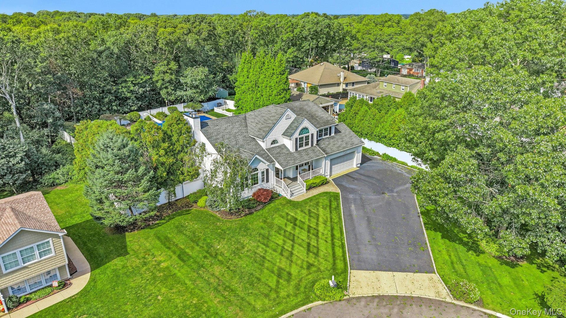 Single Family Layton Lane  Suffolk County, NY 11720, MLS-1055661-49