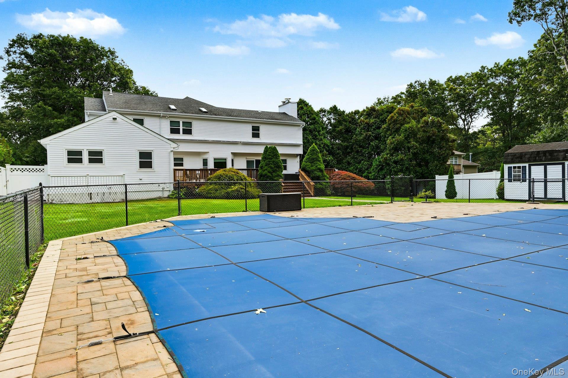 Single Family Layton Lane  Suffolk County, NY 11720, MLS-1055661-6