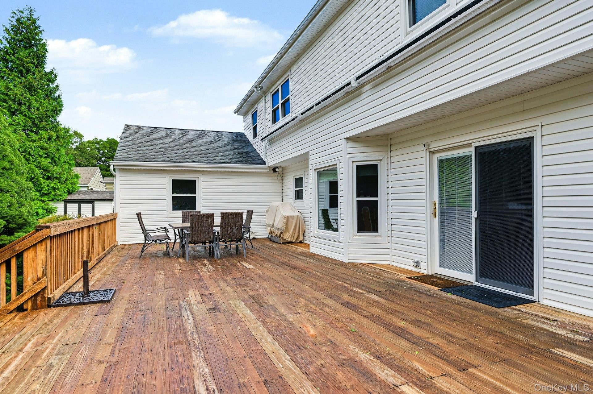 Single Family Layton Lane  Suffolk County, NY 11720, MLS-1055661-7