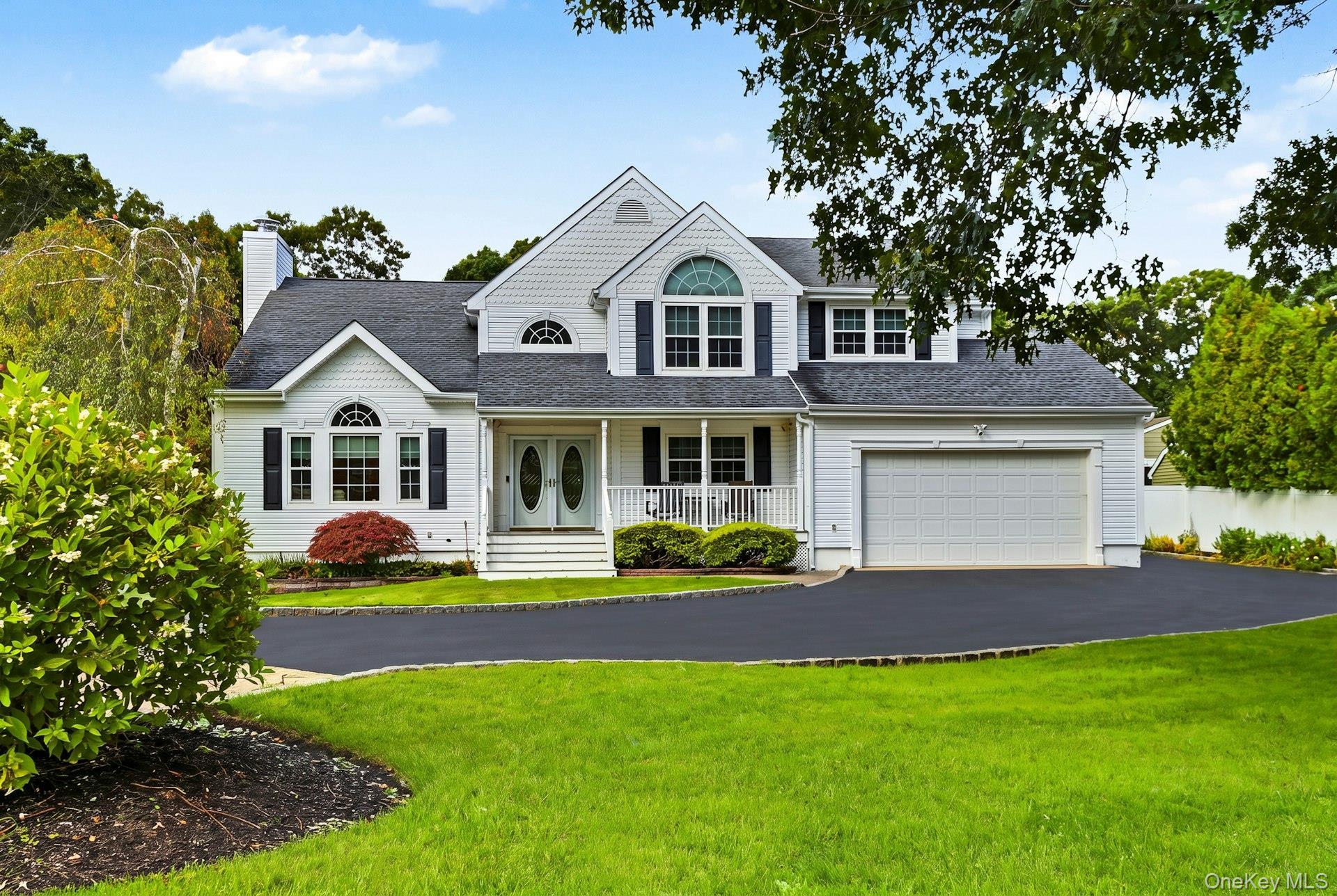 Single Family Layton Lane  Suffolk County, NY 11720, MLS-1055661-9