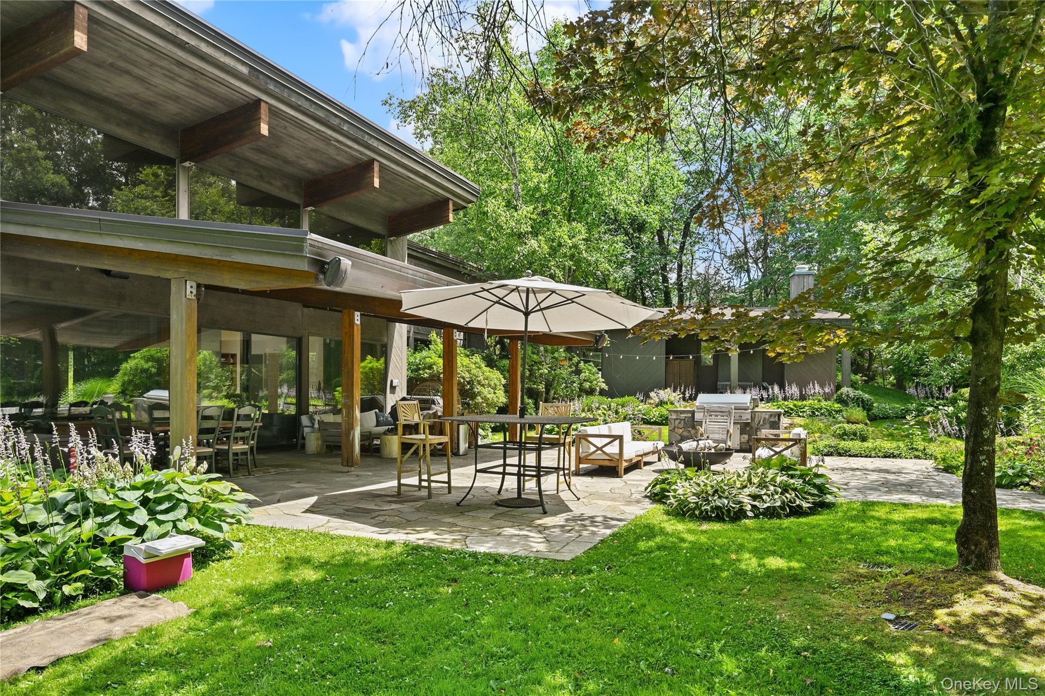 Single Family Sarles Street  Westchester County, NY 10504, MLS-1055687-10