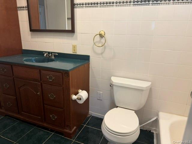 Single Family Cedar Street Nassau County, NY 11791, MLS-1055703-2