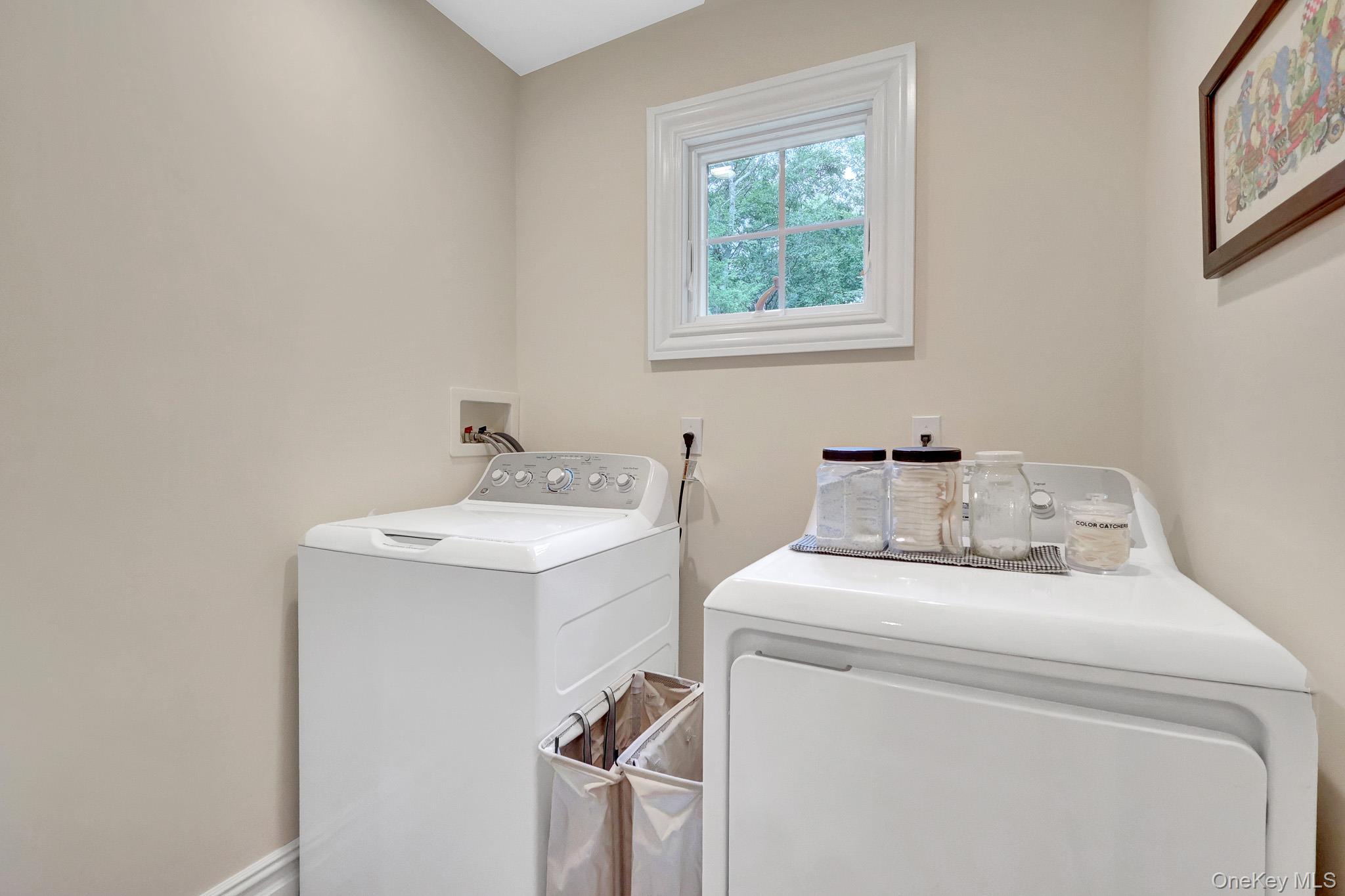 Single Family Bell Circle  Suffolk County, NY 11777, MLS-1055738-33