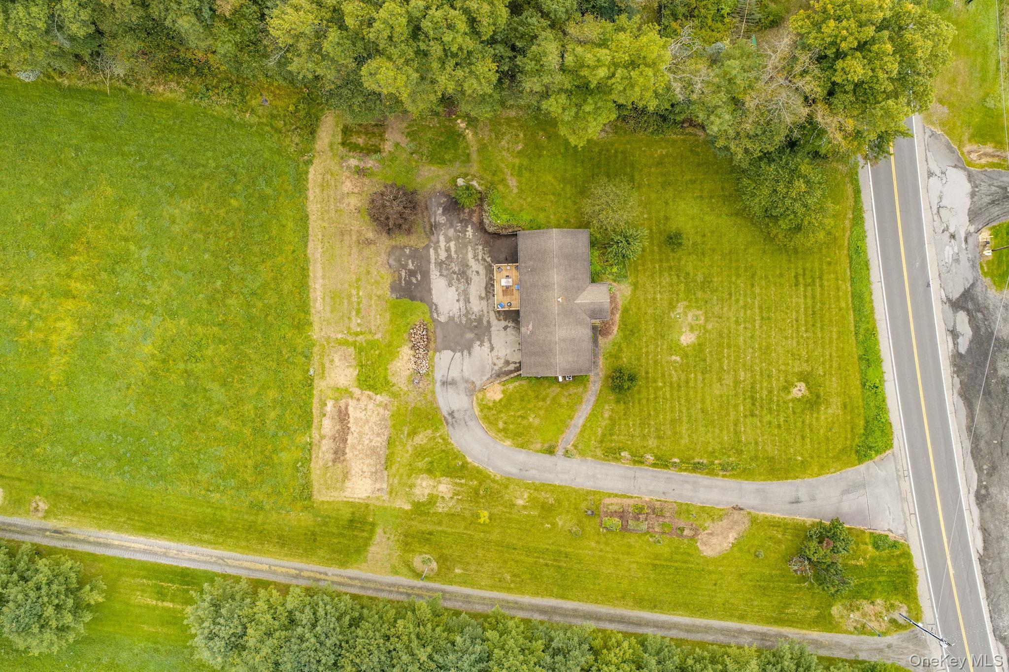 Single Family Albany Post Road  Orange County, NY 12586, MLS-1055767-11