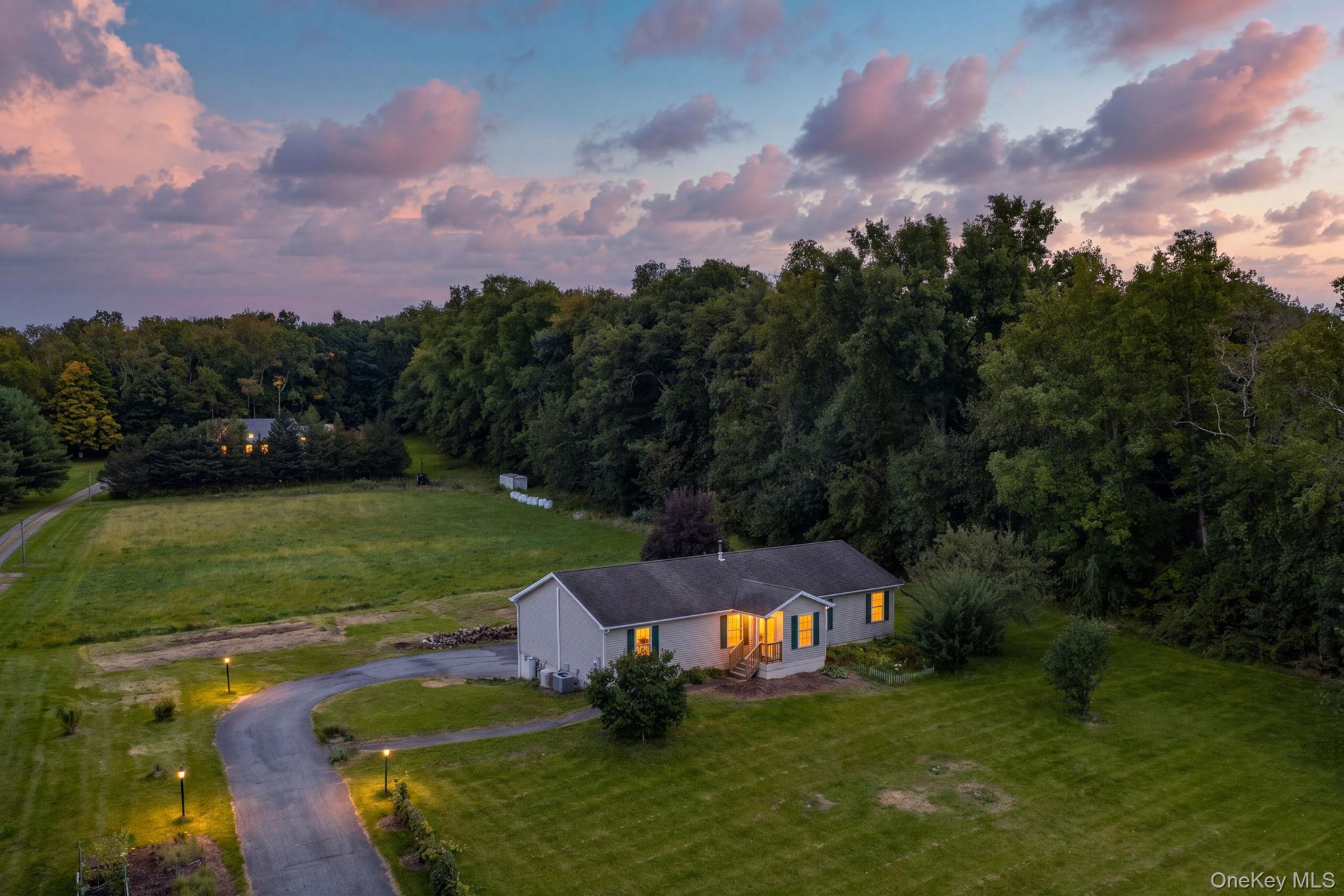 Single Family Albany Post Road  Orange County, NY 12586, MLS-1055767-3