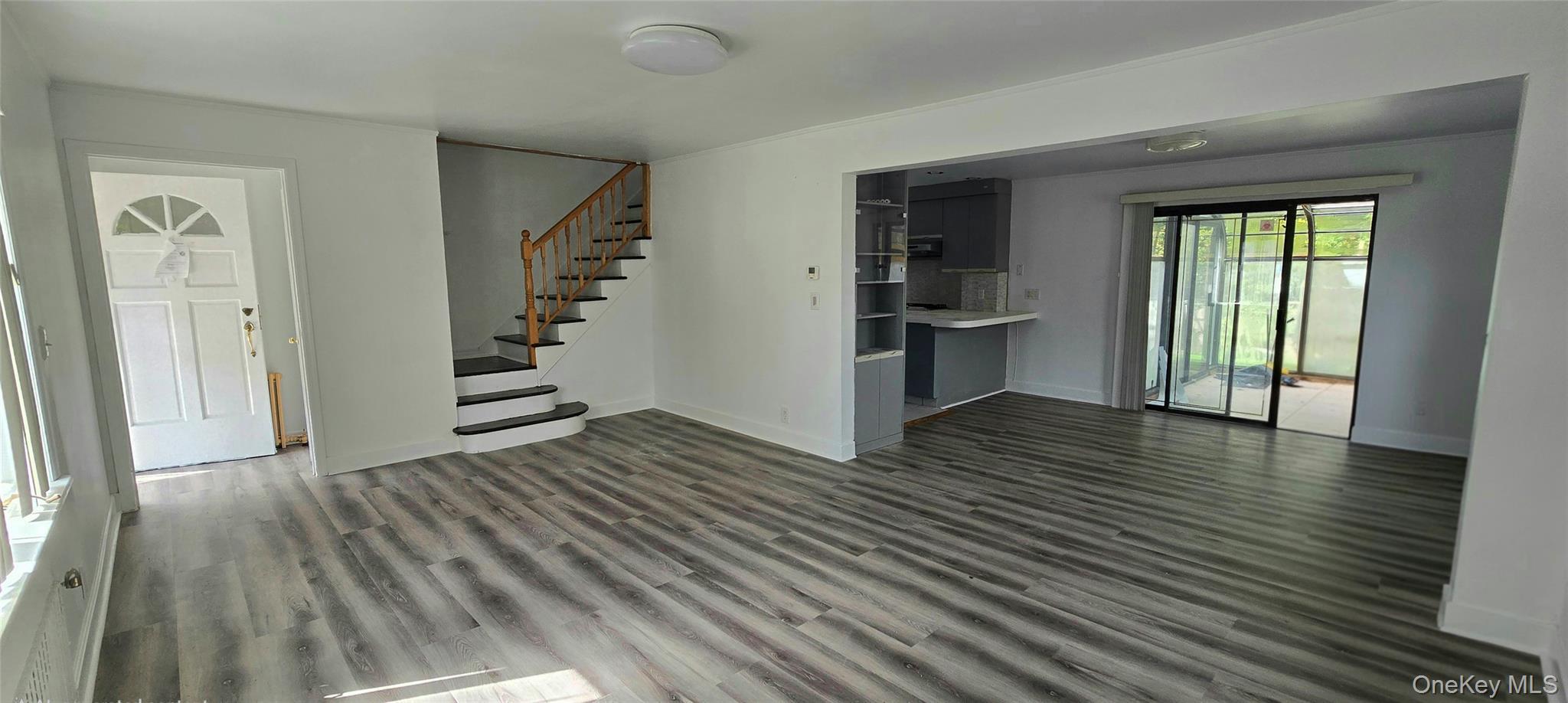 Single Family Richland Avenue Queens, NY 11364, MLS-1055768-4