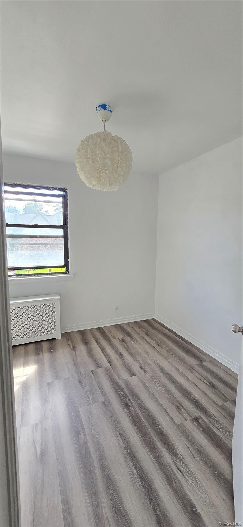 Single Family Richland Avenue Queens, NY 11364, MLS-1055768-8
