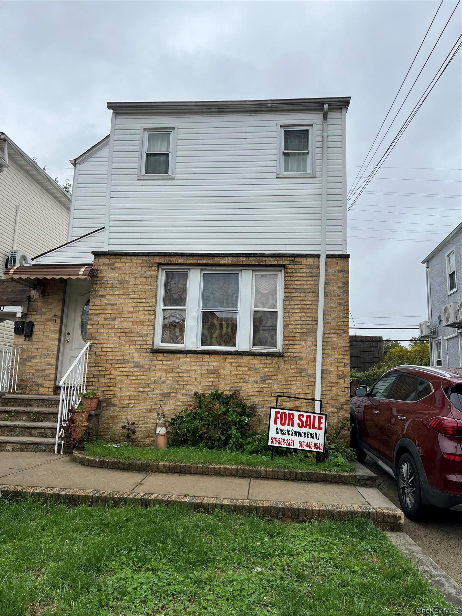 Single Family Mentone Avenue  Queens, NY 11413, MLS-1055769-2