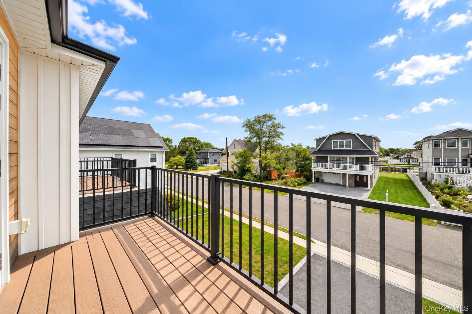 Single Family Pecan Street Suffolk County, NY 11757, MLS-1055865-32
