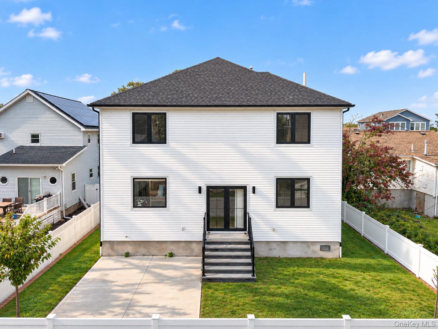 Single Family Pecan Street Suffolk County, NY 11757, MLS-1055865-35