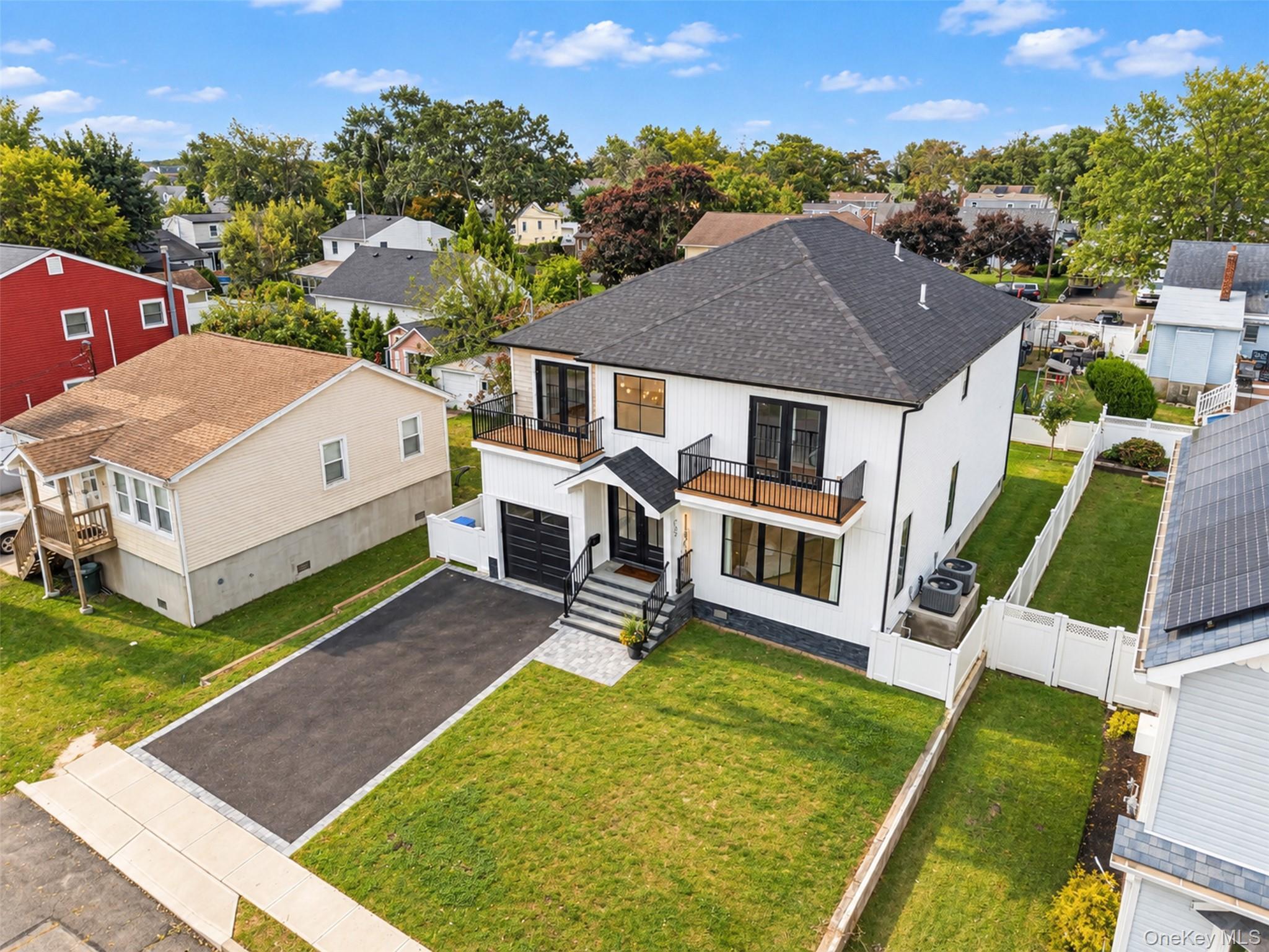 Single Family Pecan Street Suffolk County, NY 11757, MLS-1055865-37
