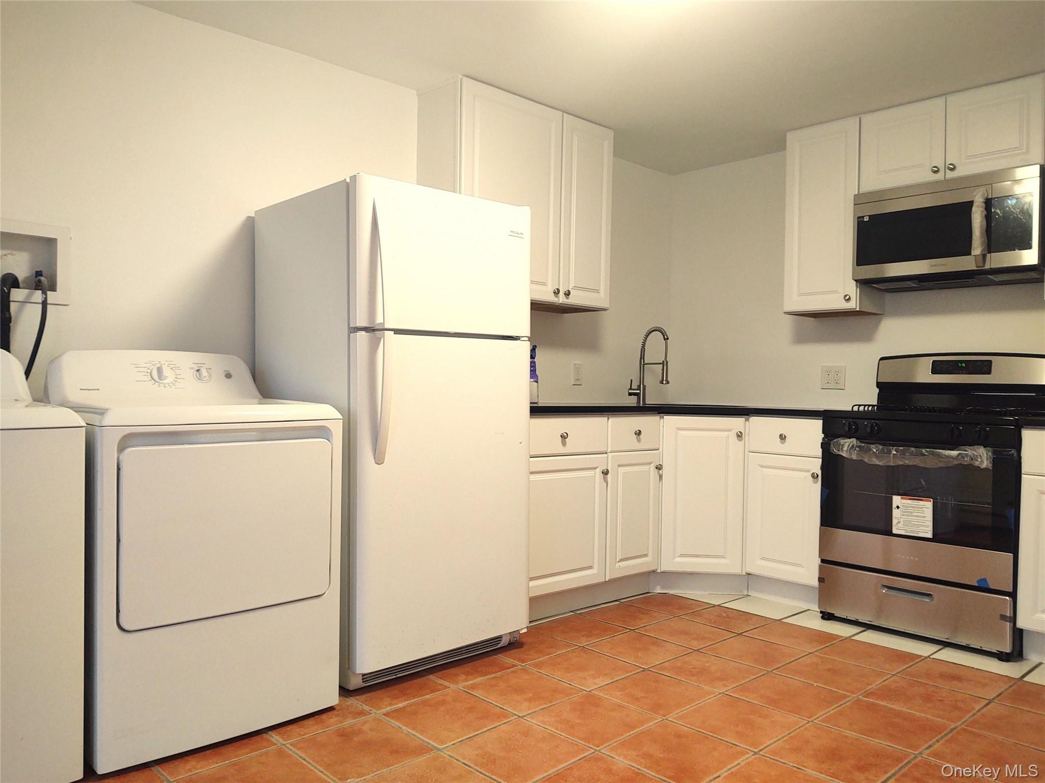 Single Family The Boulevard  Nassau County, NY 11579, MLS-1055869-20