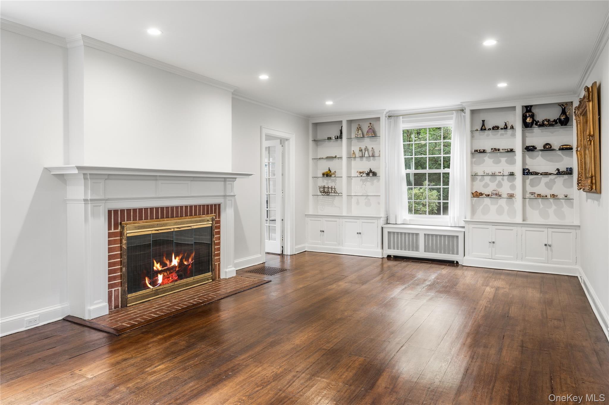 Single Family Douglas Place Westchester County, NY 10552, MLS-1055878-10