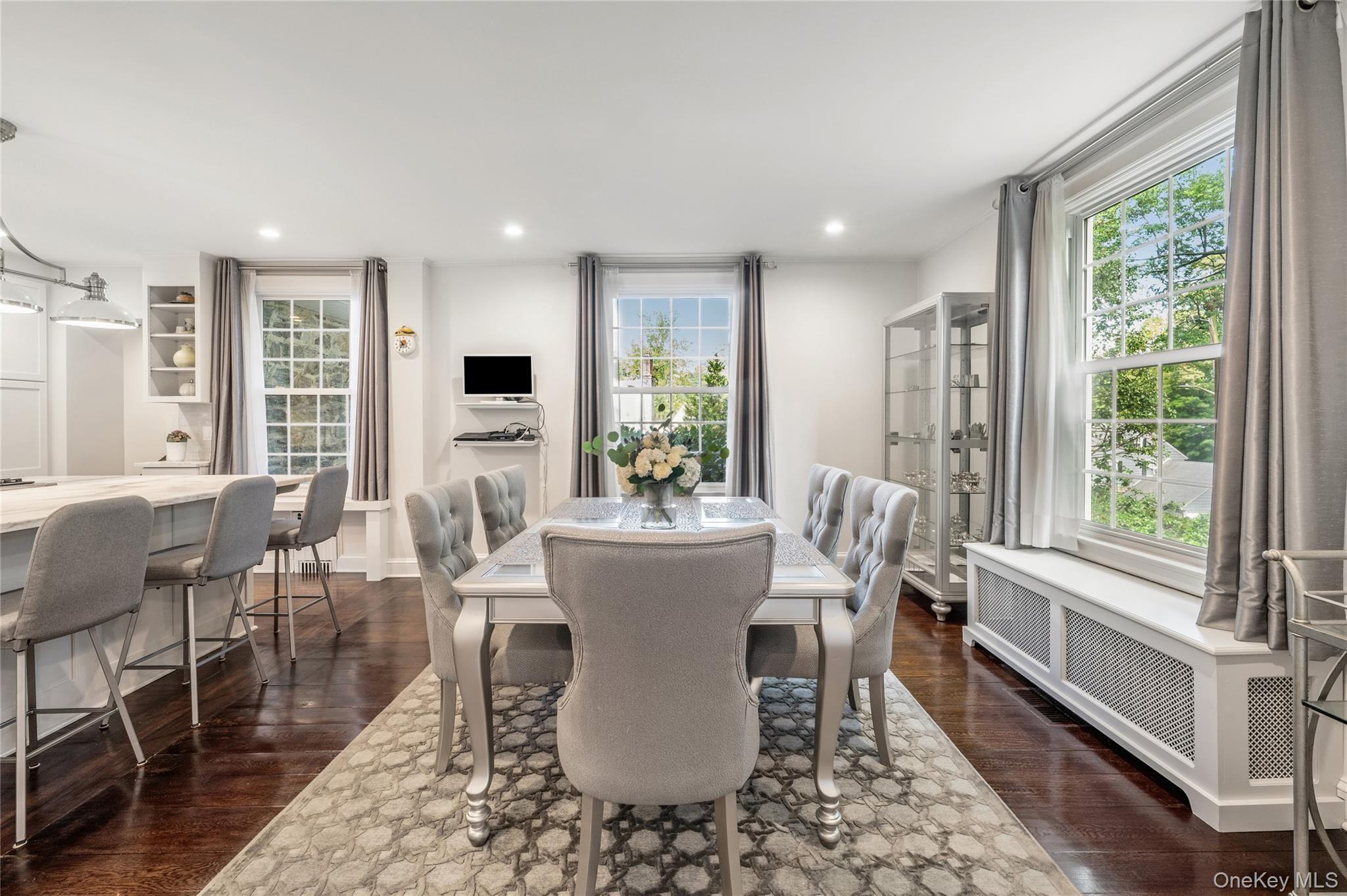 Single Family Douglas Place Westchester County, NY 10552, MLS-1055878-14
