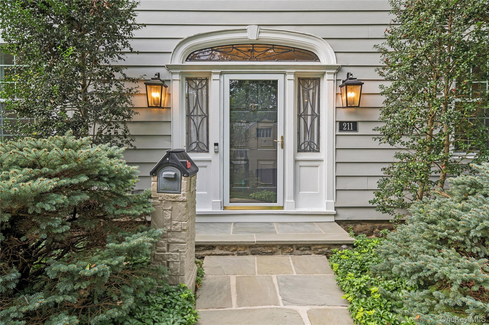 Single Family Douglas Place Westchester County, NY 10552, MLS-1055878-5