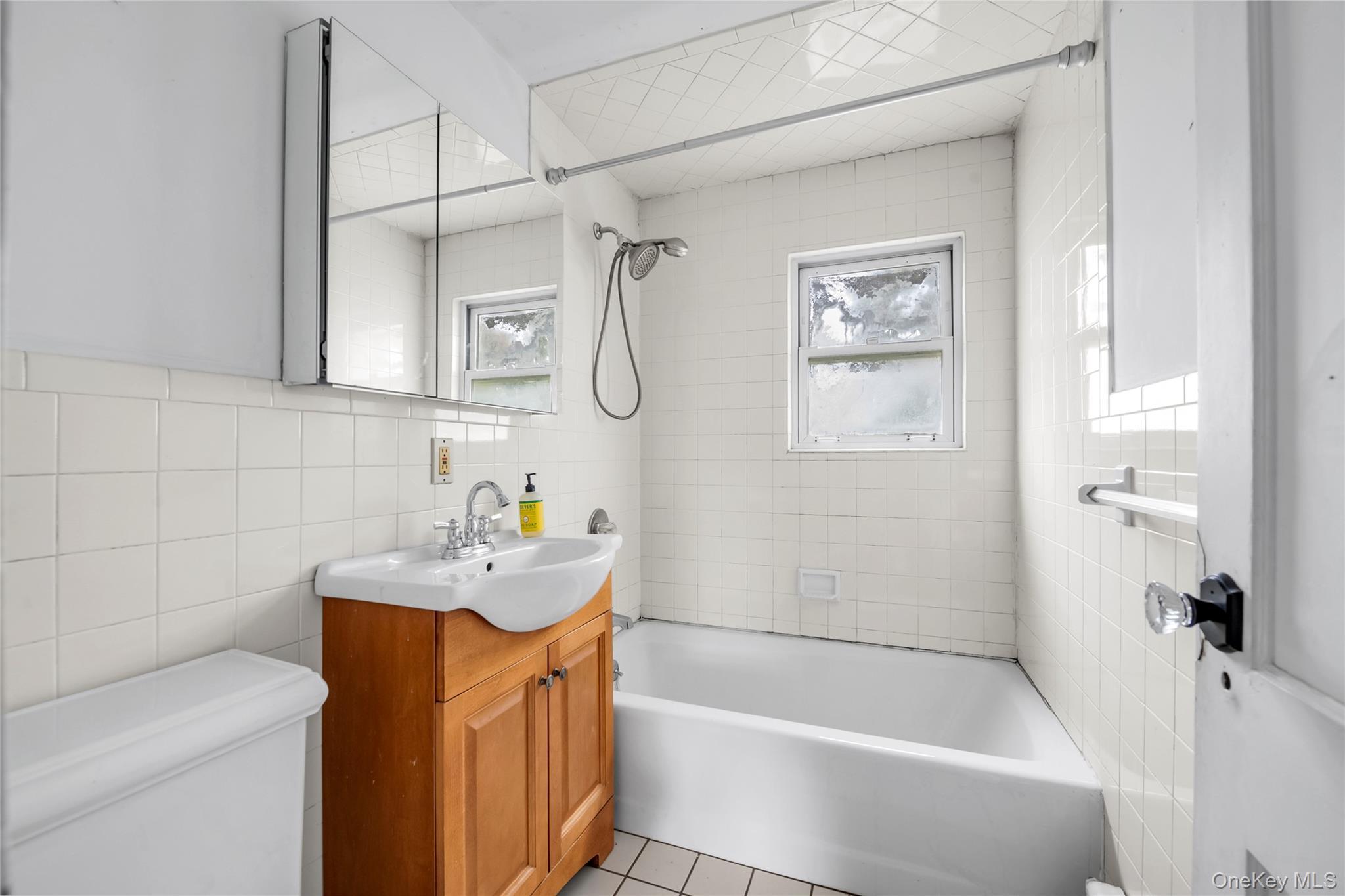 Single Family 34th Avenue Queens, NY 11361, MLS-1055880-17
