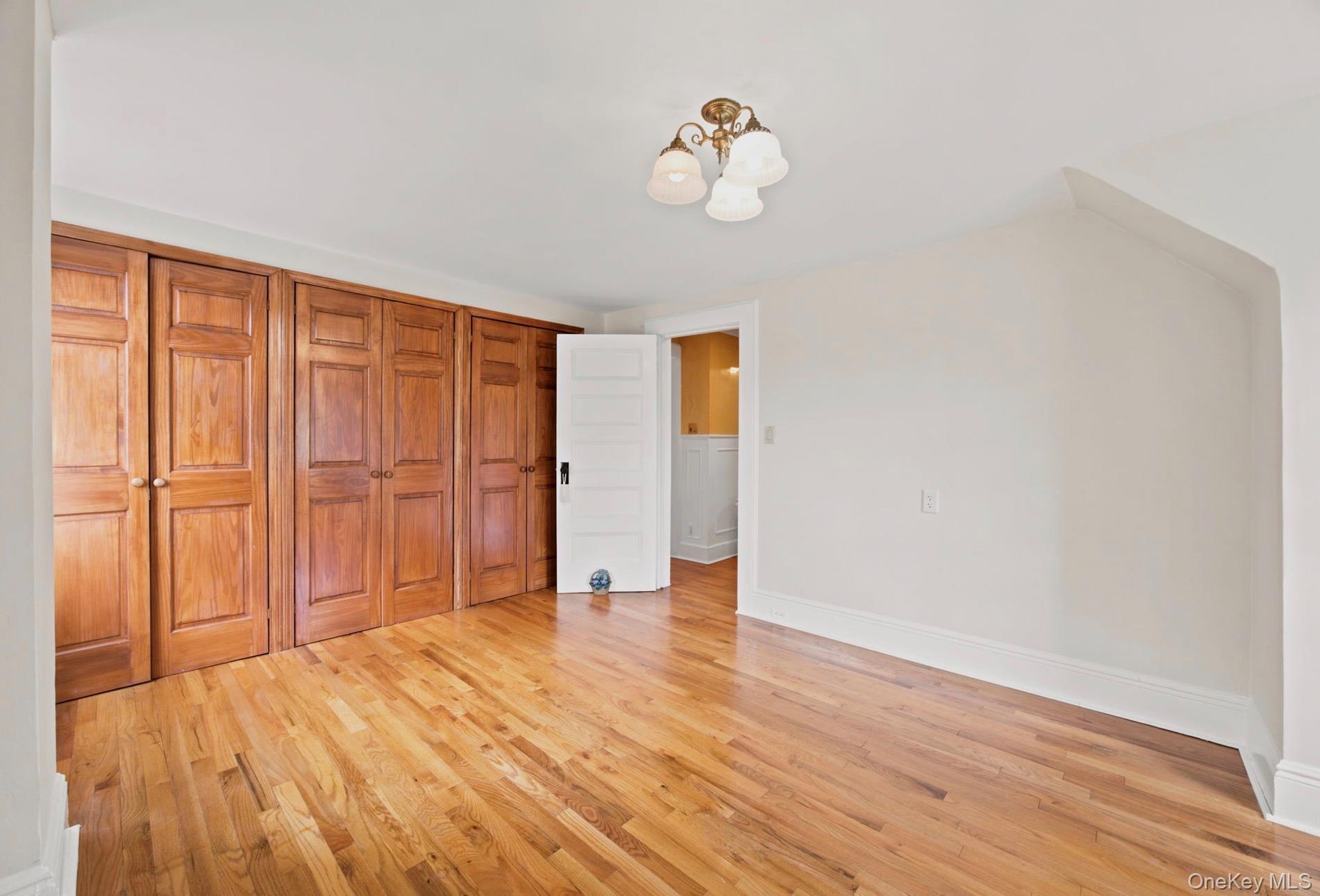 Single Family 167  Queens, NY 11358, MLS-1055882-15
