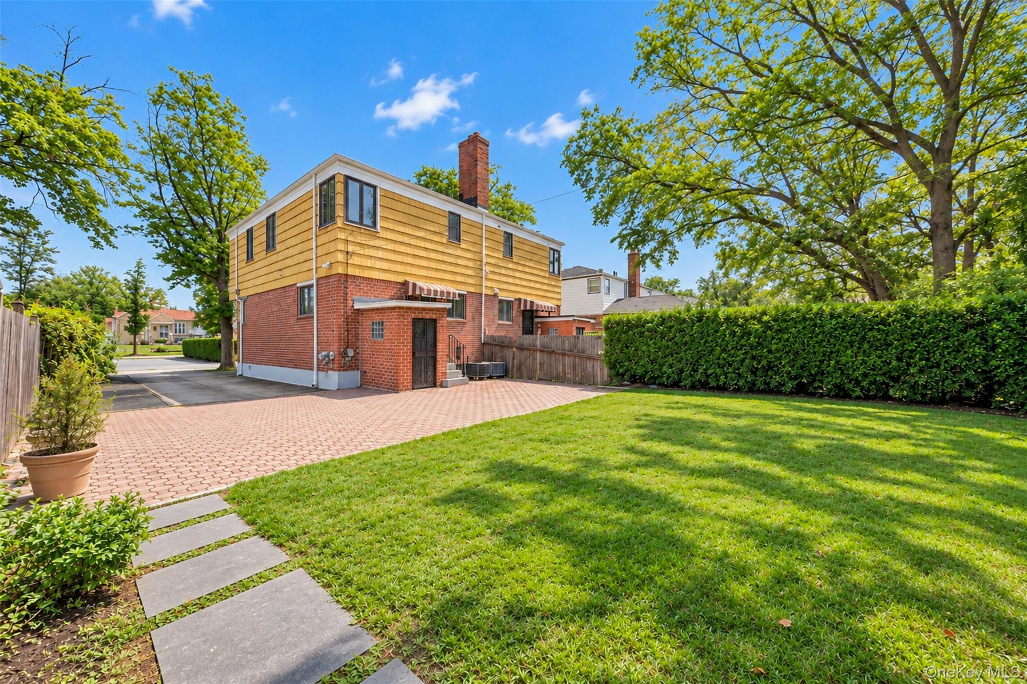 Single Family Francis Lewis Boulevard Queens, NY 11364, MLS-1055890-17