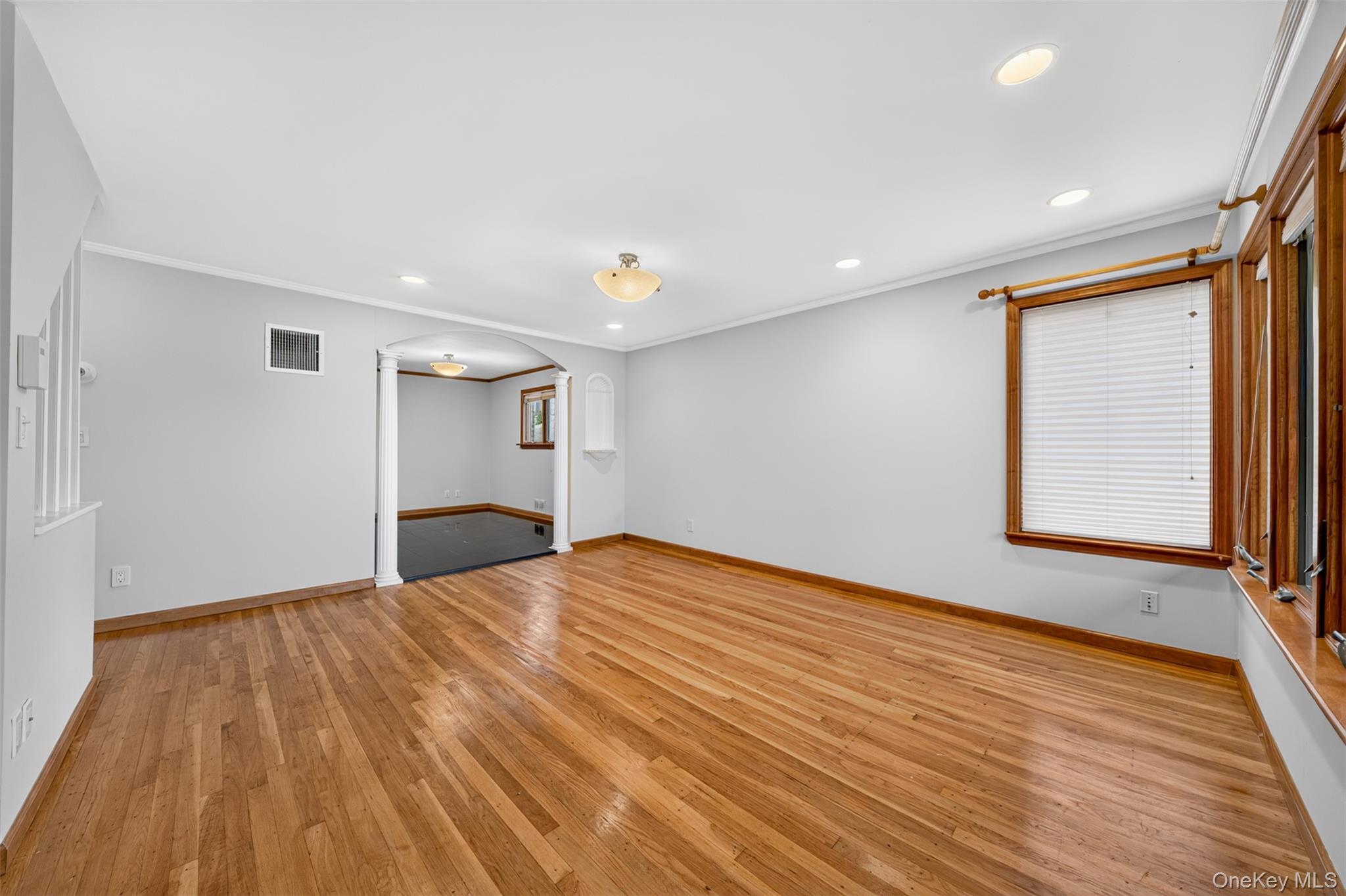 Single Family Francis Lewis Boulevard Queens, NY 11364, MLS-1055890-2